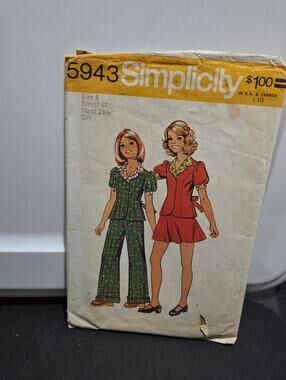 Simplicity 5943 Vintage 1970 Girls Size 8Vtg Sewing Pattern Top Pants Skirt Set